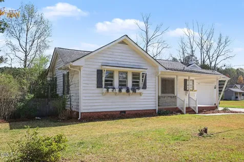 414 E Fremont Street Kenly NC 27542