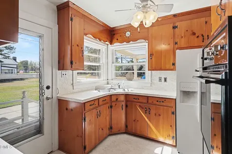 414 E Fremont Street Kenly NC 27542