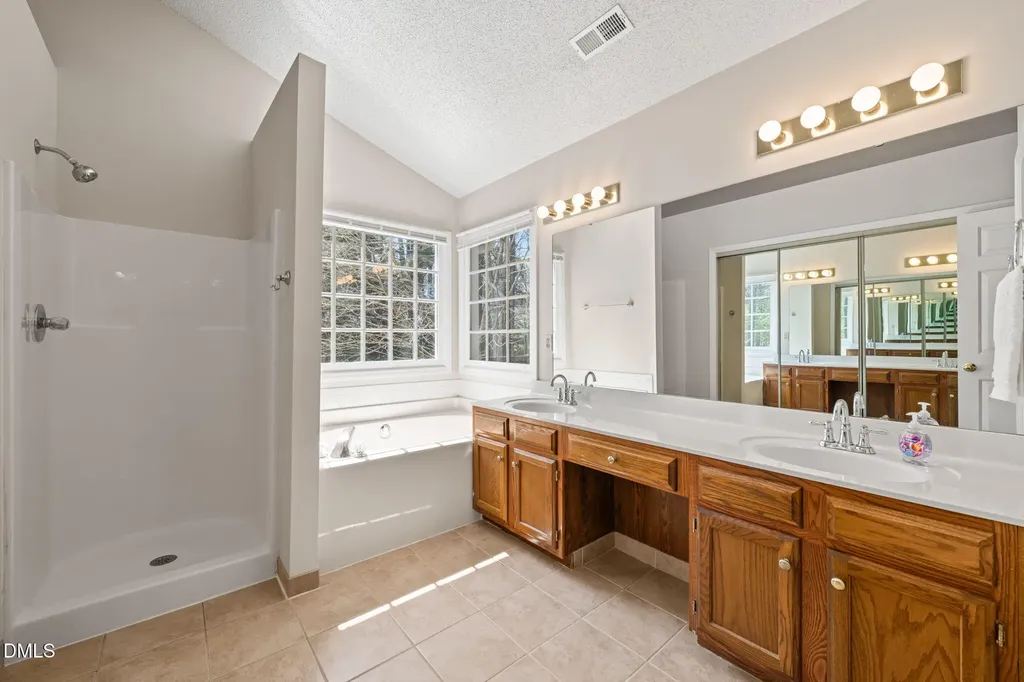 829 Penncross Drive Raleigh NC 27610