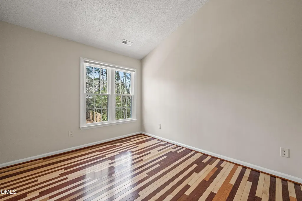 829 Penncross Drive Raleigh NC 27610