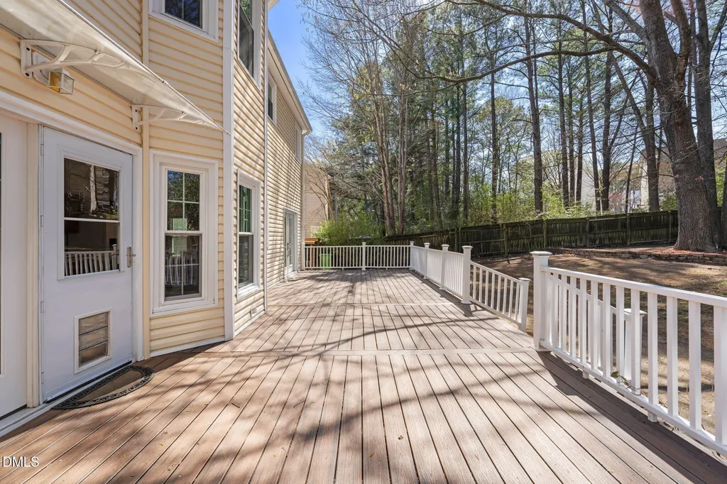 829 Penncross Drive Raleigh NC 27610