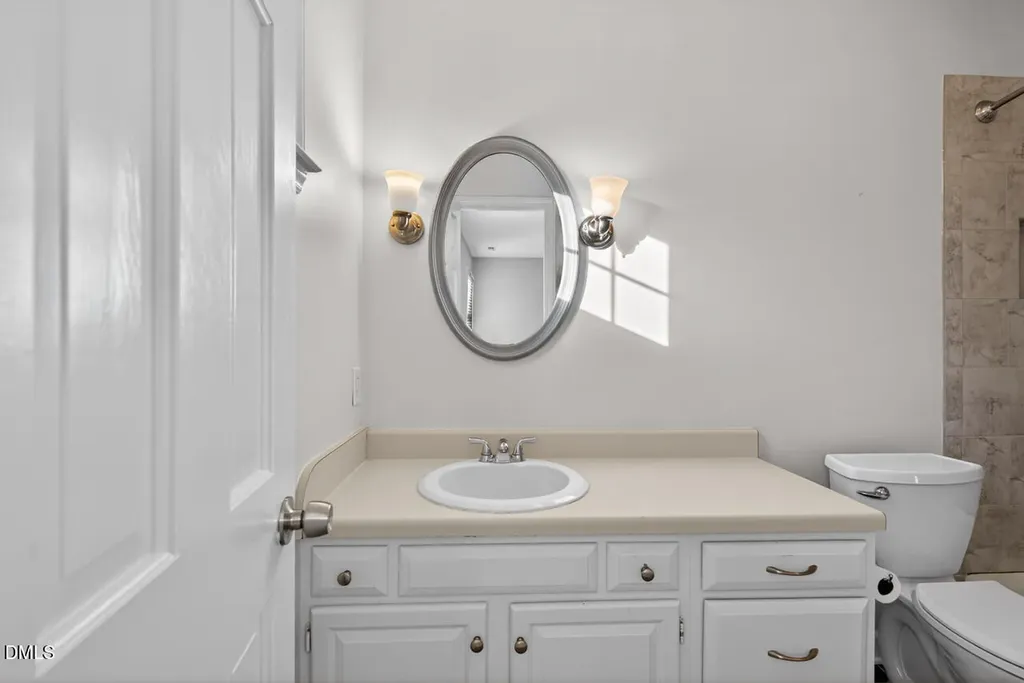 926 Albany Court Raleigh NC 27615