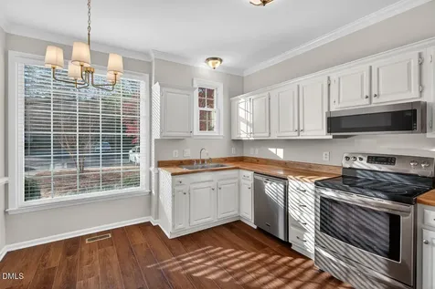 926 Albany Court Raleigh NC 27615