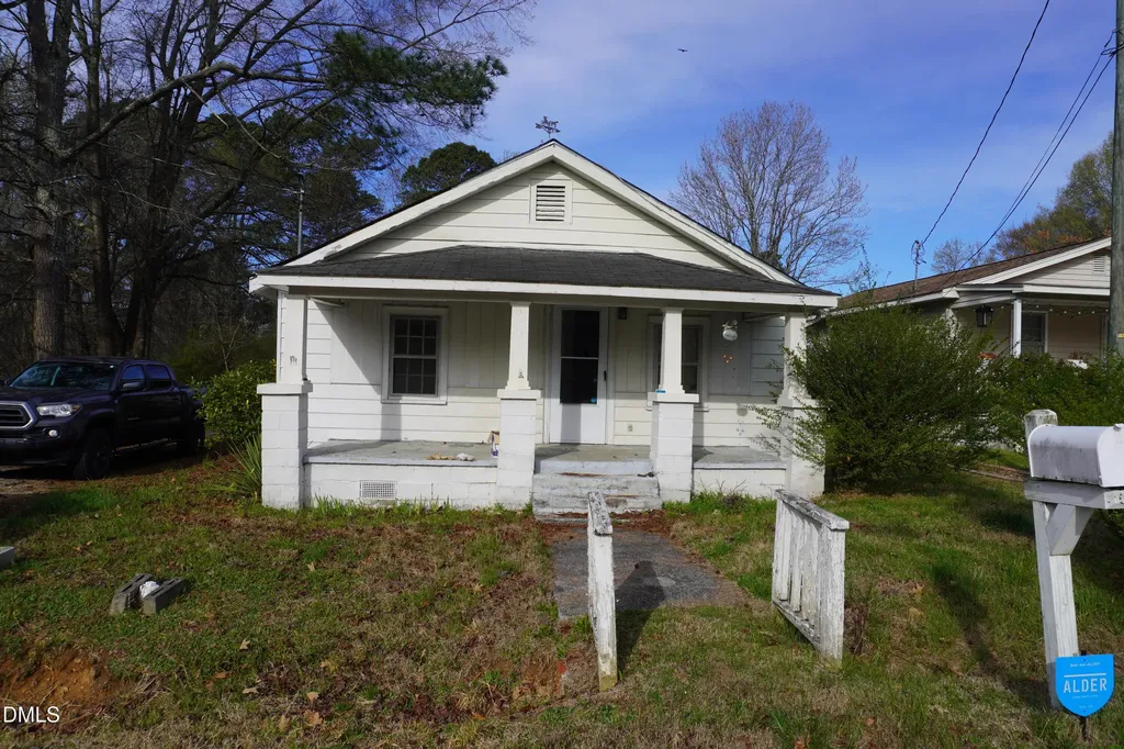 216 Nassau Street Youngsville NC 27596