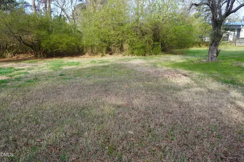216 Nassau Street Youngsville NC 27596