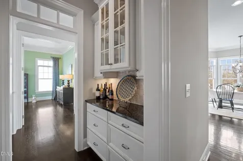 564 Mountain Laurel Chapel Hill NC 27517