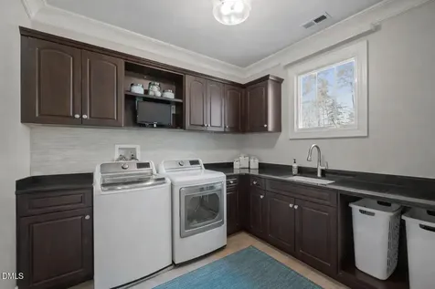 564 Mountain Laurel Chapel Hill NC 27517