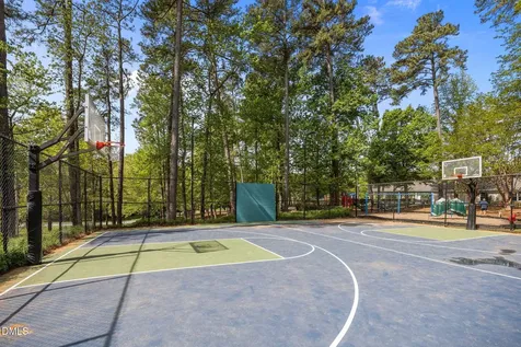 564 Mountain Laurel Chapel Hill NC 27517