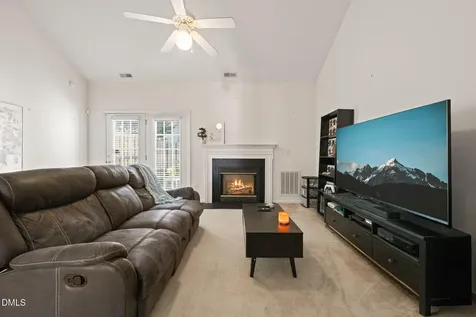 33 Signet Drive Durham NC 27704