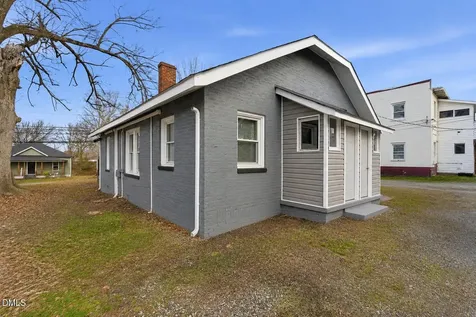 204 W Holt Street Burlington NC 27217