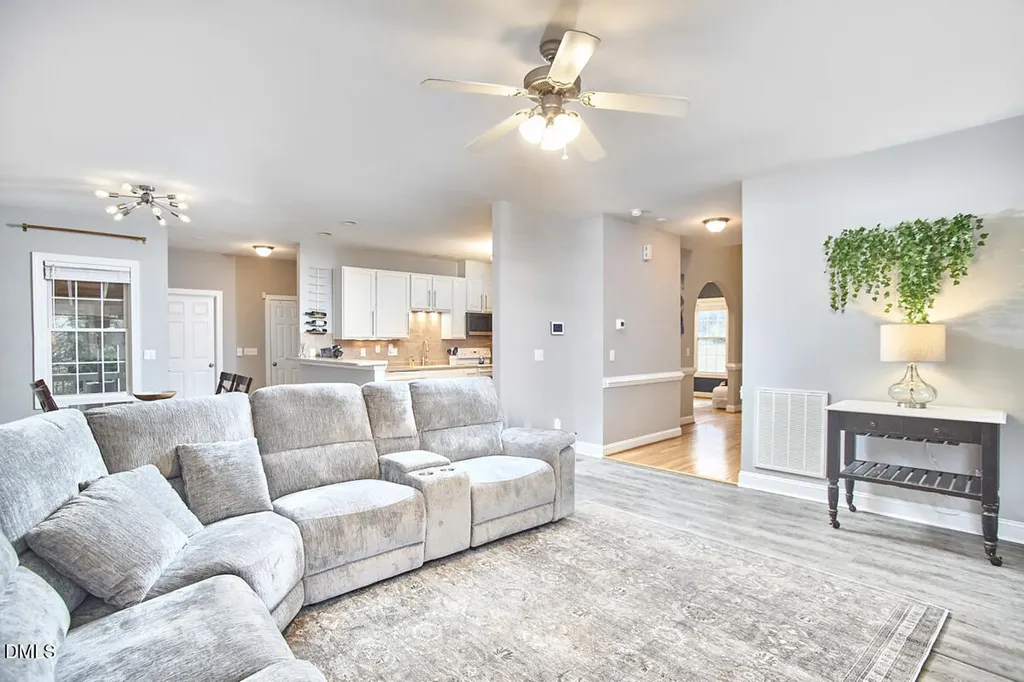 3821 La Costa Way Raleigh NC 27610