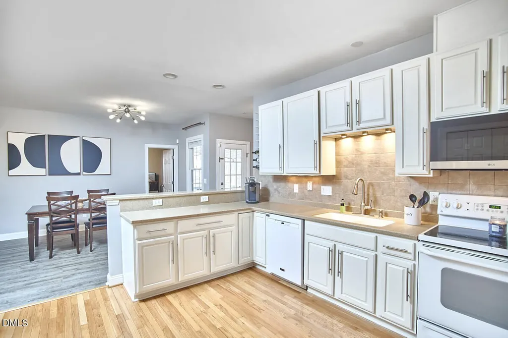 3821 La Costa Way Raleigh NC 27610