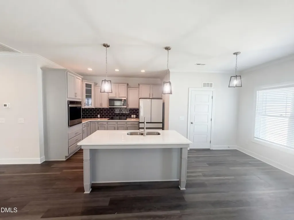 333 Oakhaven Drive Holly Springs NC 27540