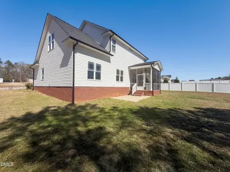 333 Oakhaven Drive Holly Springs NC 27540