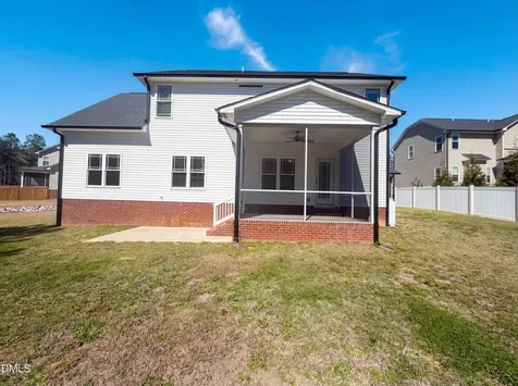 333 Oakhaven Drive Holly Springs NC 27540