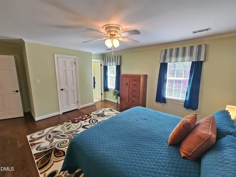 4704 Oak Park Road Raleigh NC 27612