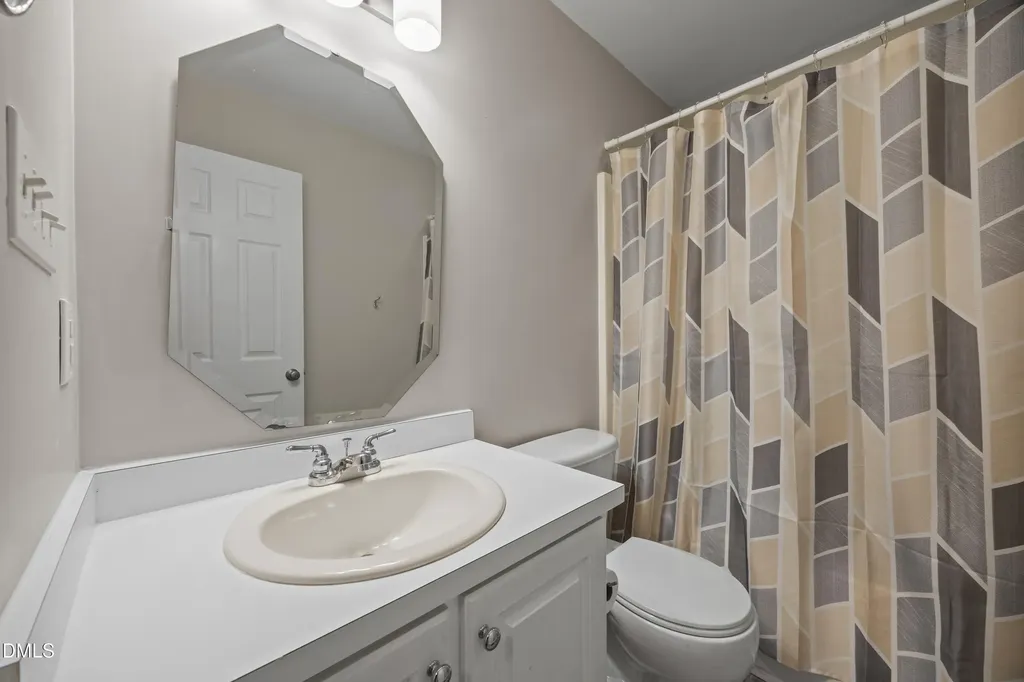 102 Ashton Court Clayton NC 27527
