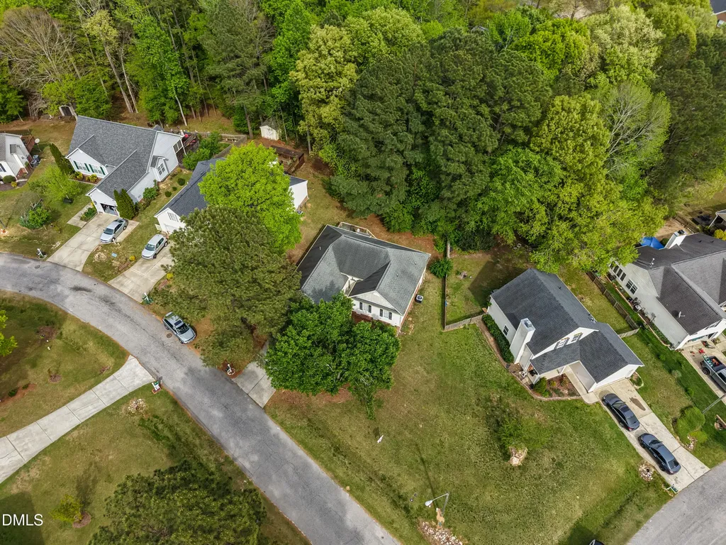 102 Ashton Court Clayton NC 27527