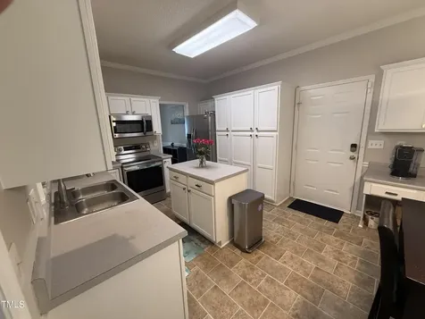 3348 Daingerfield Drive Raleigh NC 27616