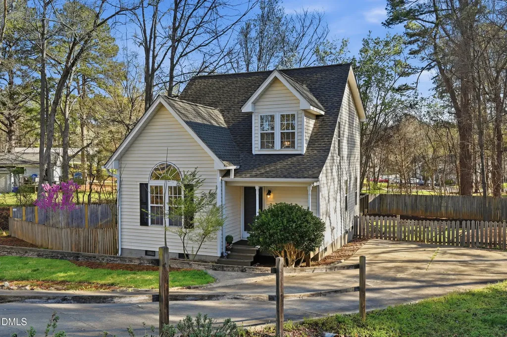 51 Westfield Street Pittsboro NC 27312