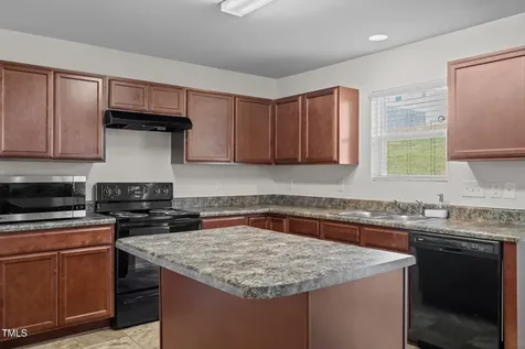 16 Summerwood Lane Lillington NC 27546