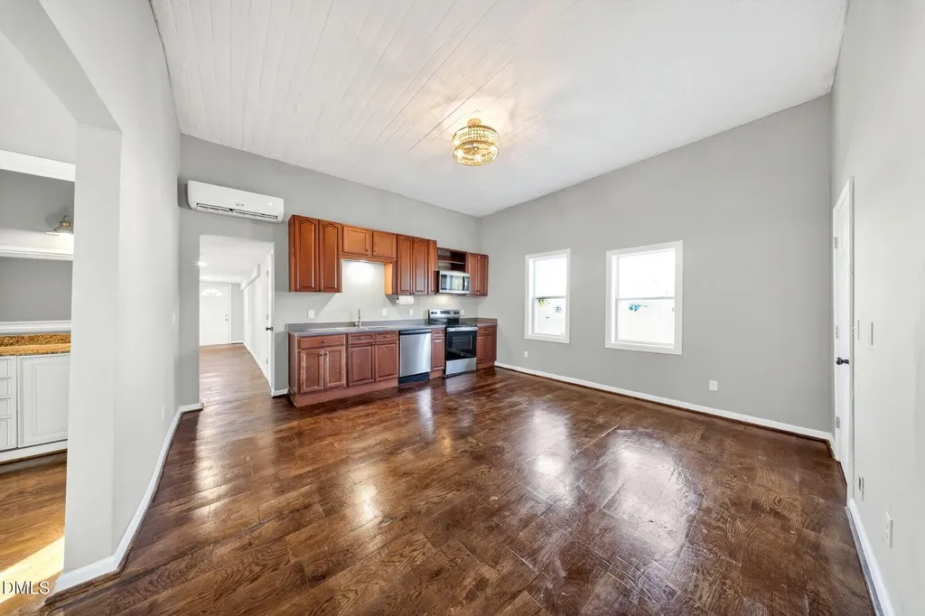 309 N Wilson Avenue Dunn NC 28334