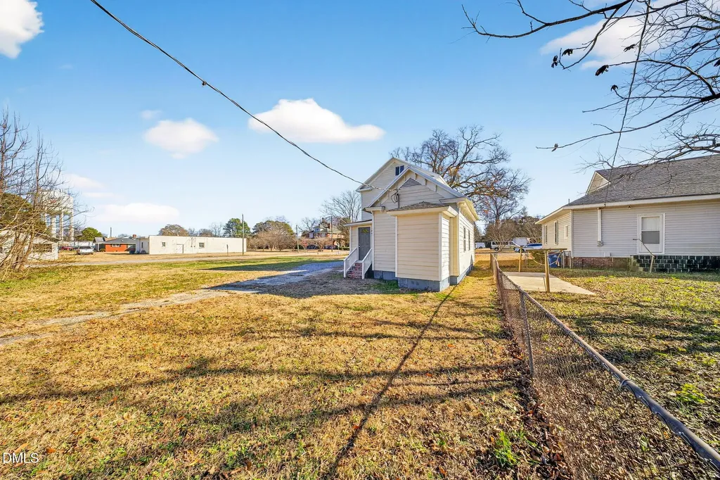 309 N Wilson Avenue Dunn NC 28334