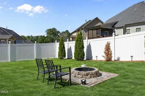 1004 Manderleigh Drive Knightdale NC 27545