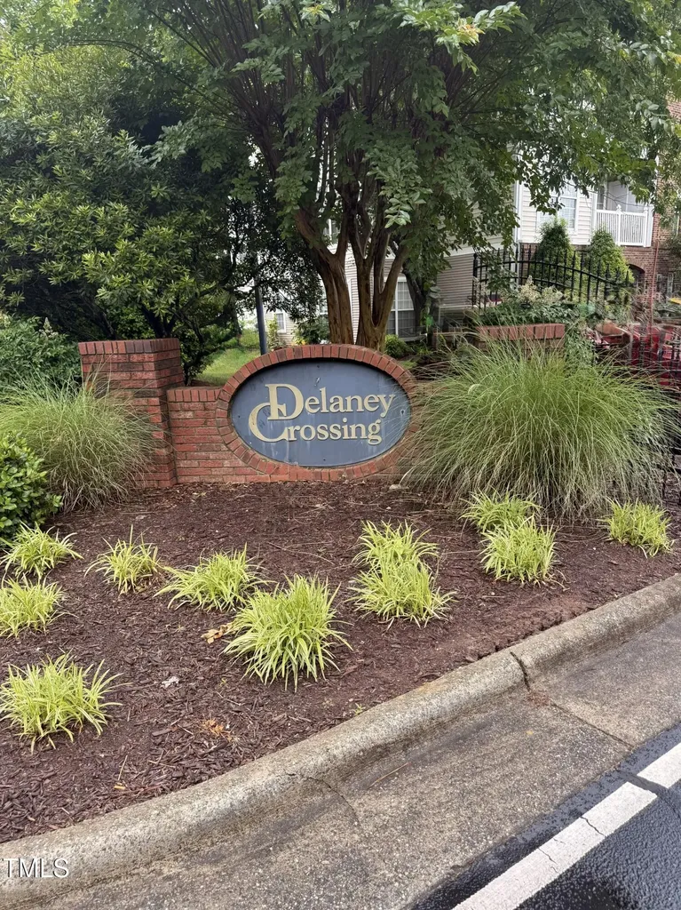 2221 Delaney Drive Burlington NC 27215