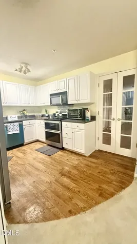 2221 Delaney Drive Burlington NC 27215