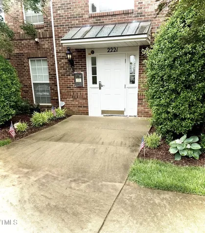 2221 Delaney Drive Burlington NC 27215