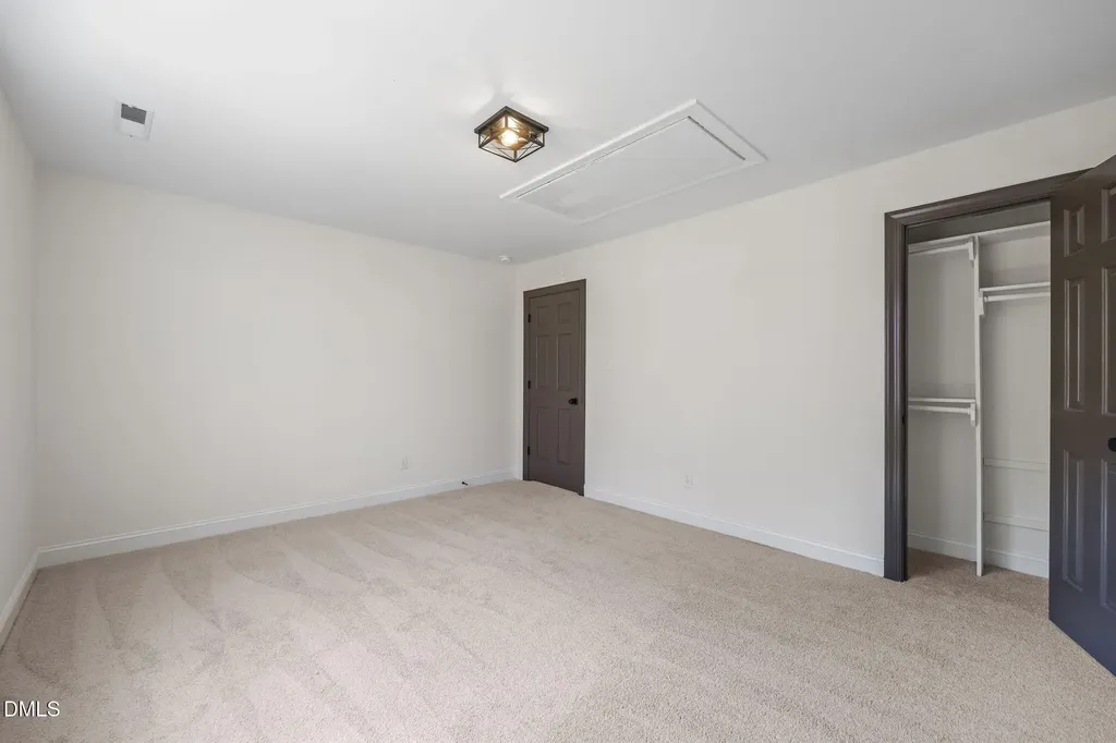 2117 Carriage Way Chapel Hill NC 27517