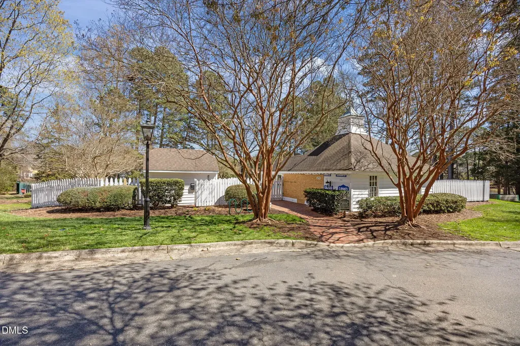 2117 Carriage Way Chapel Hill NC 27517