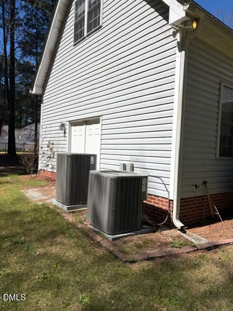 210 Donnibrook Run Fuquay Varina NC 27526