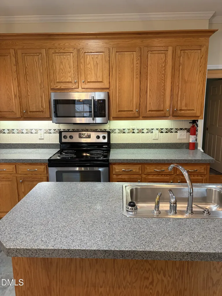 210 Donnibrook Run Fuquay Varina NC 27526