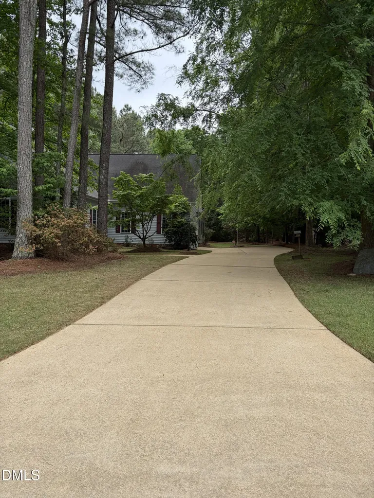 210 Donnibrook Run Fuquay Varina NC 27526