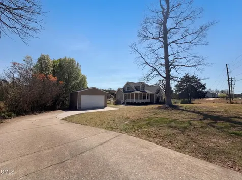 1071 Darius Pearce Road Youngsville NC 27596