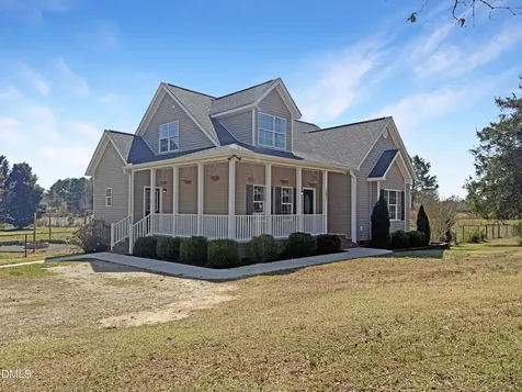 1071 Darius Pearce Road Youngsville NC 27596