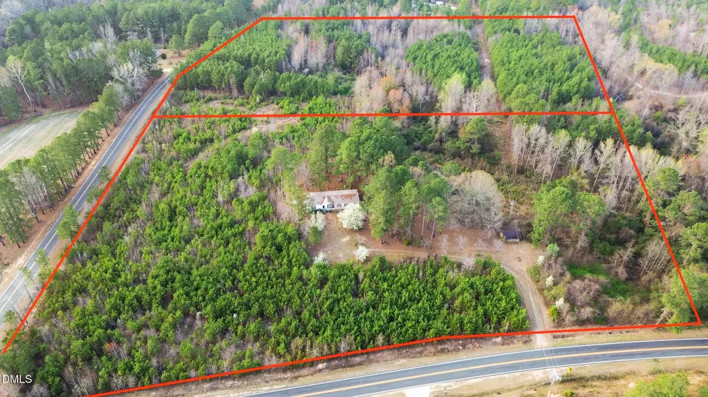 2292 Raynor Mclamb Road Linden NC 28356