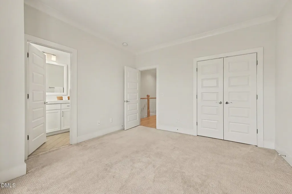 713 Peakland Place Raleigh NC 27604