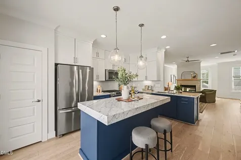 713 Peakland Place Raleigh NC 27604