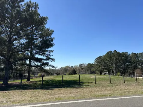 344 J B Leonard Road Castalia NC 27816