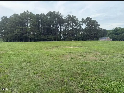 344 J B Leonard Road Castalia NC 27816