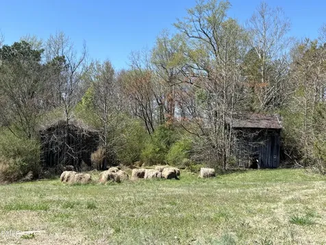 344 J B Leonard Road Castalia NC 27816