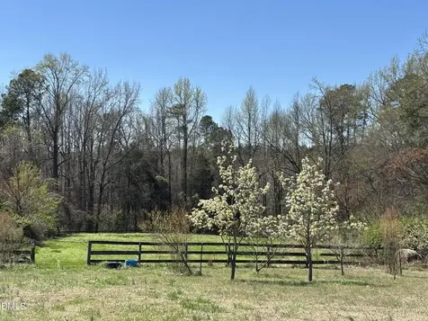 344 J B Leonard Road Castalia NC 27816