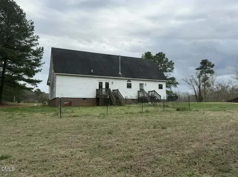 330 J B Leonard Road Castalia NC 27816