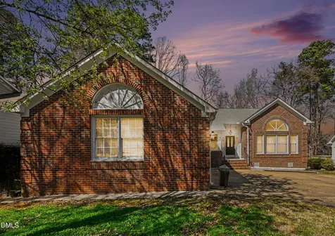106 Stokesay Court Cary NC 27513