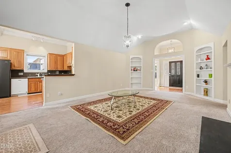 106 Stokesay Court Cary NC 27513
