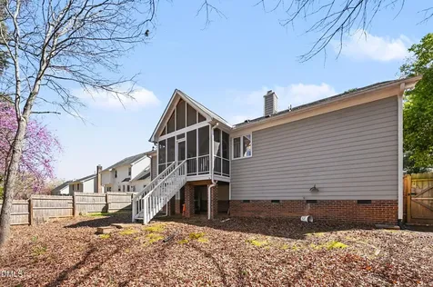 106 Stokesay Court Cary NC 27513