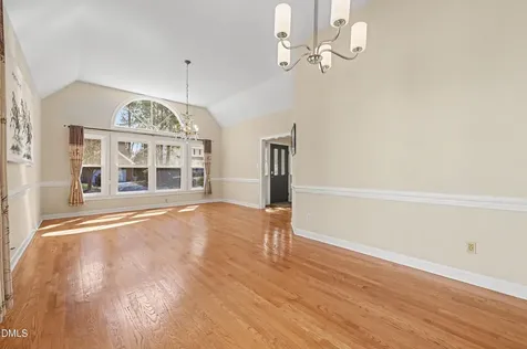 106 Stokesay Court Cary NC 27513